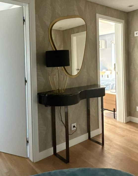 RICHARD MIRROR